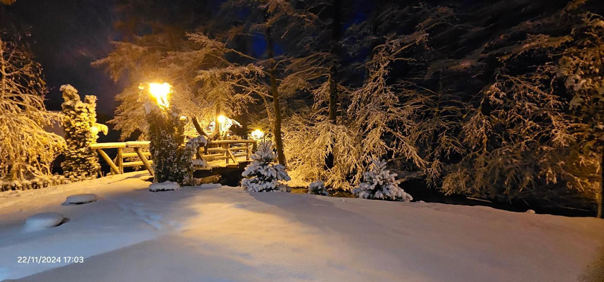 Vodenica Vrelo Chalets Vrelo Koreničko Exteriör bild