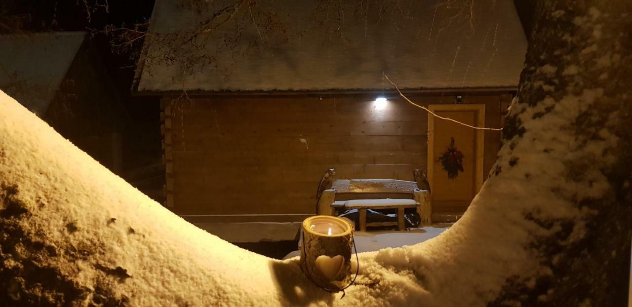 Vodenica Vrelo Chalets Vrelo Koreničko Exteriör bild