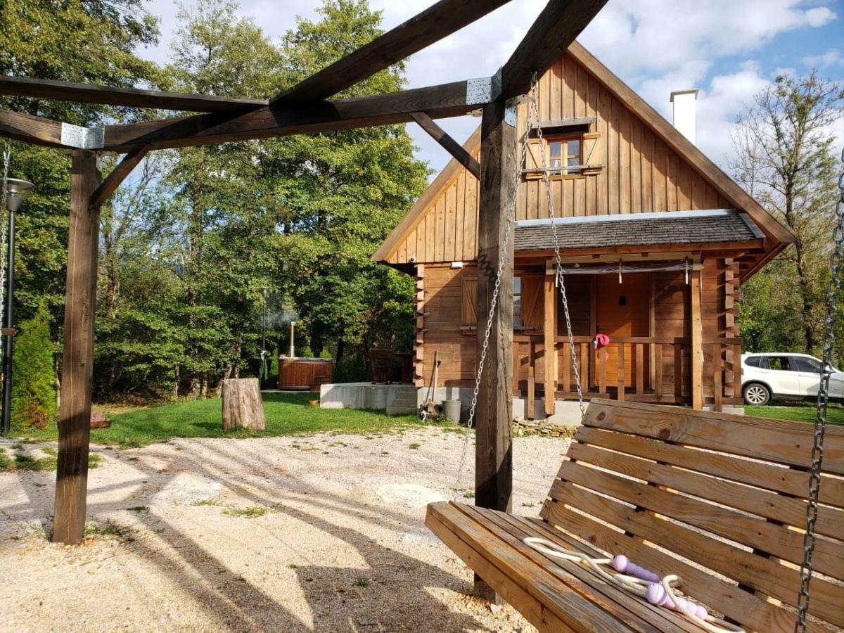 Vodenica Vrelo Chalets Vrelo Koreničko Exteriör bild