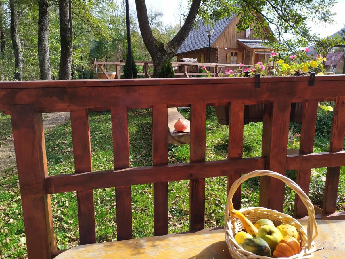 Vodenica Vrelo Chalets Vrelo Koreničko Exteriör bild